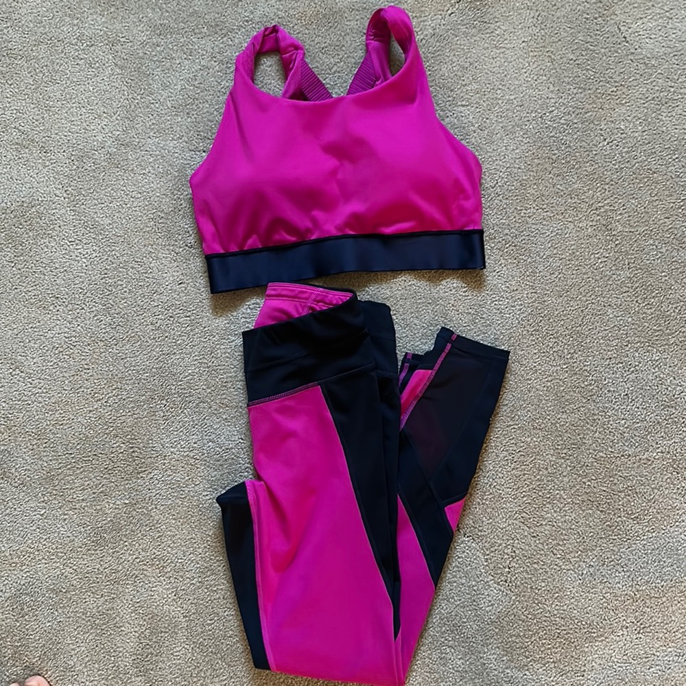 Athleta Sport Bra Sm - 7/8 Length Legging XS